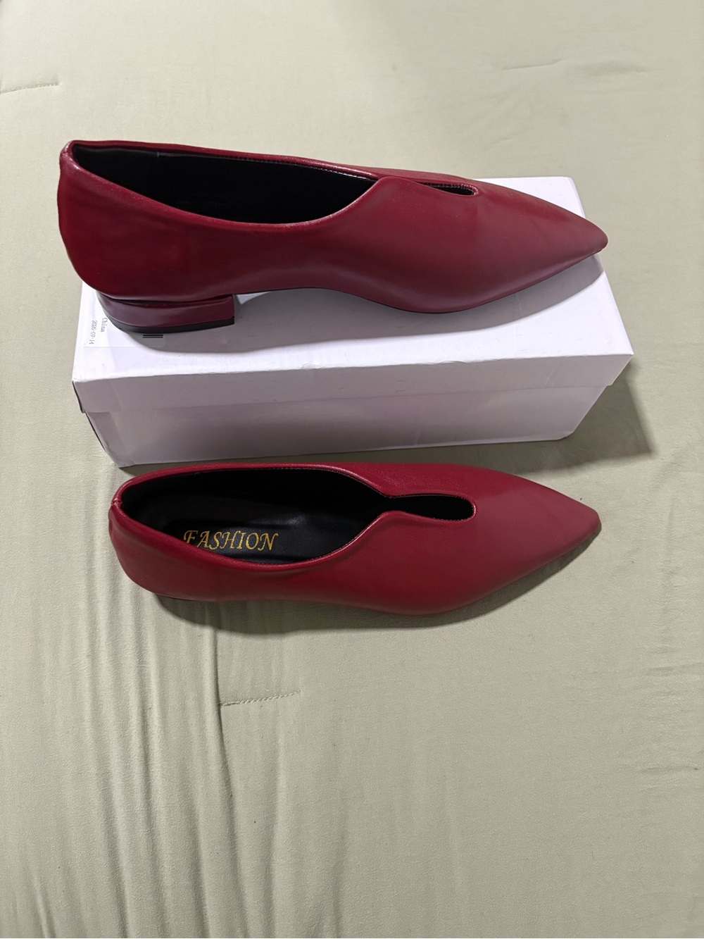 Women's Pointed Toe Red Low Heel Flats
